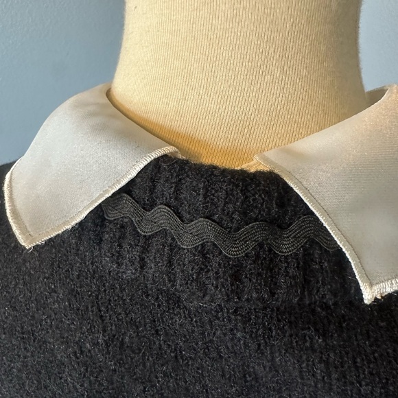 Embroidered Swan Collar With Pearl by Banned Retro - Picture 6 of 10